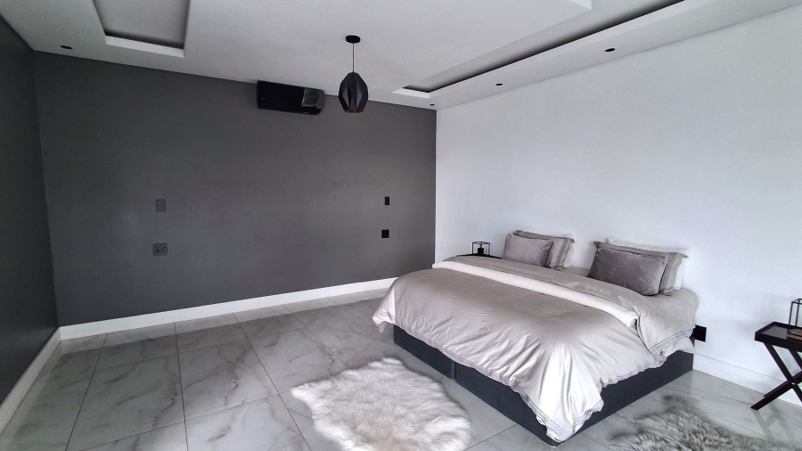 6 Bedroom Property for Sale in The Islands Estates North West